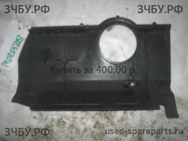 Volkswagen Passat B5 Кожух двигателя (накладка, крышка на двигатель)