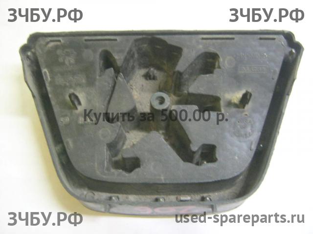 Peugeot 206 Решетка радиатора