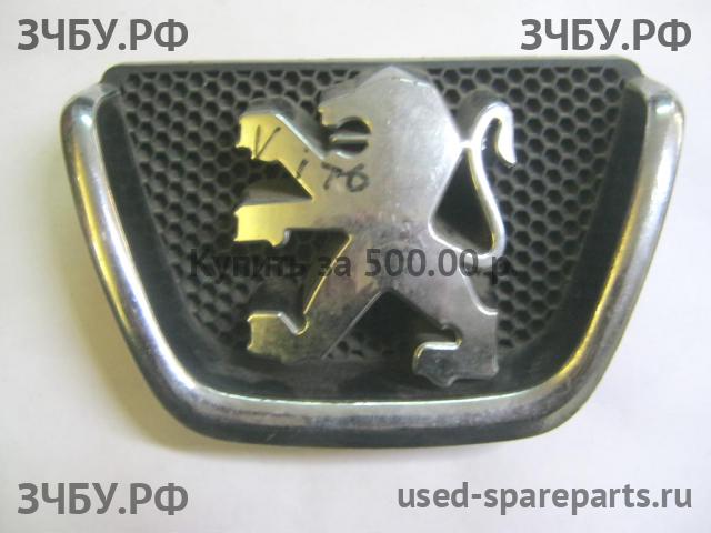 Peugeot 206 Решетка радиатора