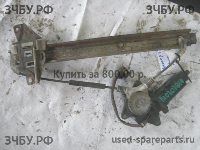 Toyota Camry 3 Стеклоподъёмник электрический задний левый
