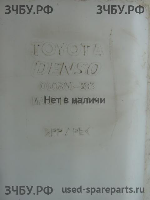 Toyota Camry 7 (V50) Бачок омывателя лобового стекла