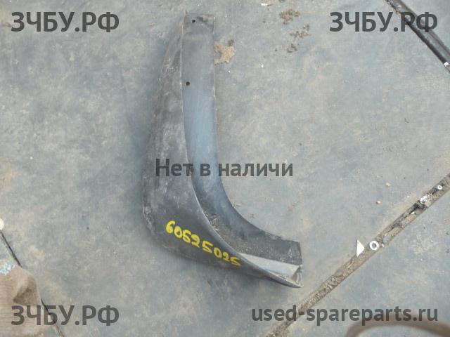 Nissan Note 1 (E11) Брызговик задний левый