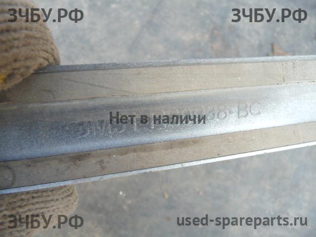 Ford Focus 2 Молдинг двери