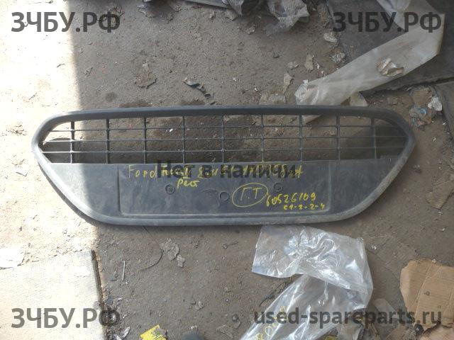 Ford Focus 2 Решетка в бампер