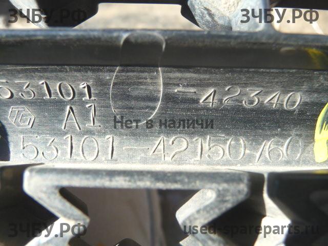 Toyota RAV 4 (3) Решетка радиатора