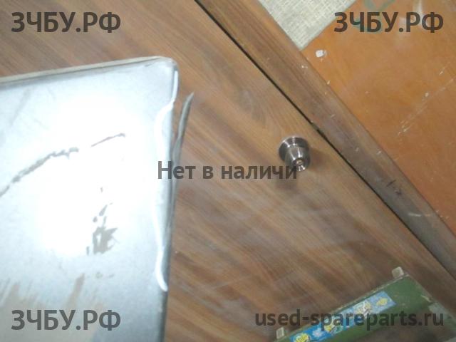 Nissan Patrol (Y61) Накладка крыла переднего правого
