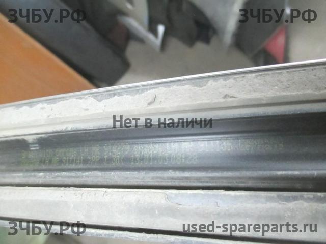 Mitsubishi Space Star Молдинг двери