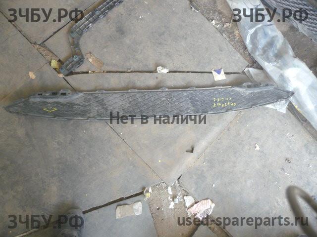 Honda Civic 8 (5D) Решетка в бампер