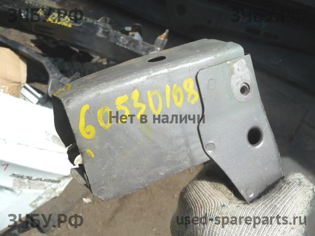 Honda Civic 8 (4D) Панель передняя (телевизор)