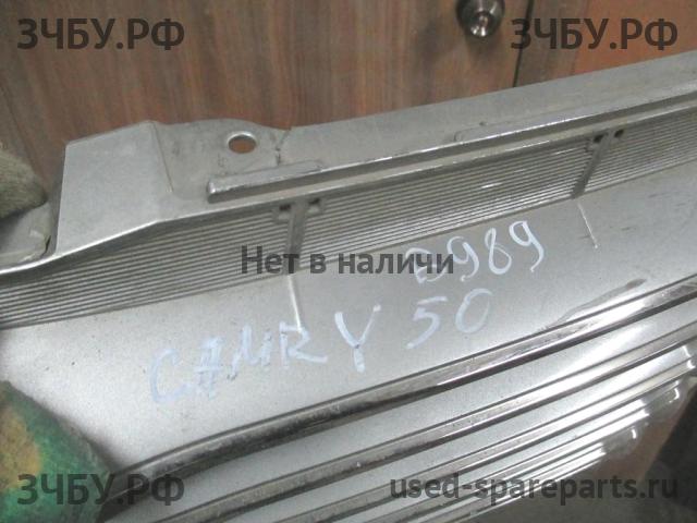 Toyota Camry 7 (V50) Решетка радиатора