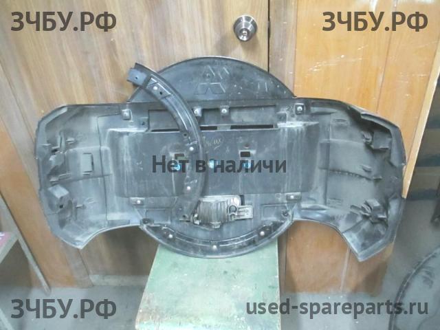 Mitsubishi Pajero/Montero 4 Колпак запасного колеса