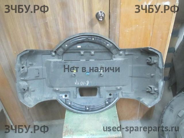 Mitsubishi Pajero/Montero 4 Колпак запасного колеса