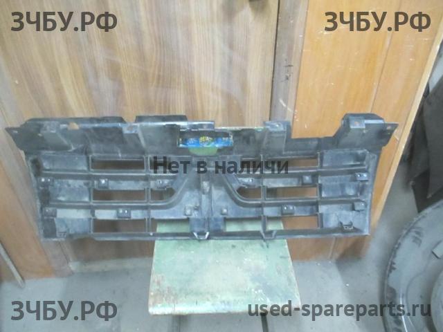 Mitsubishi Pajero/Montero 4 Решетка радиатора