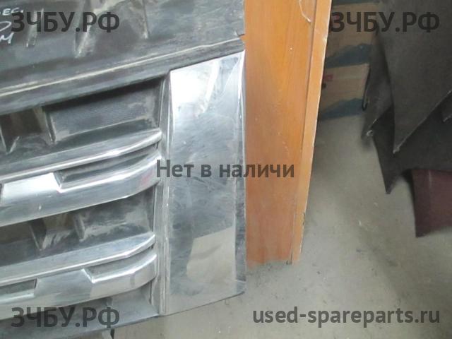 Mitsubishi Pajero/Montero 4 Решетка радиатора