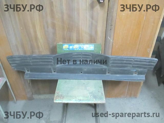 Mitsubishi Pajero/Montero 4 Накладка заднего бампера