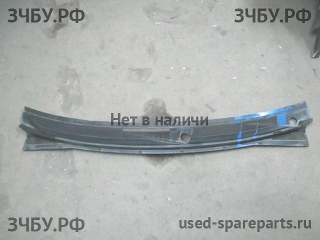 Mitsubishi Galant 9 (DJ) Решетка стеклоочистителя (Дефлектор водостока)