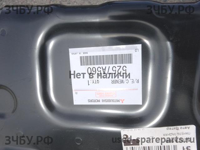 Mitsubishi ASX Панель задняя