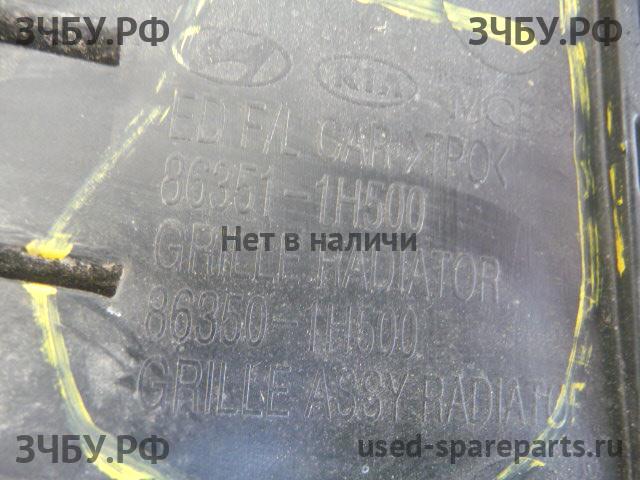 KIA Ceed 1 Решетка радиатора