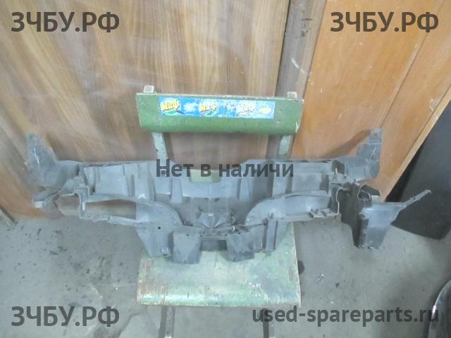 Mazda 3 [BL] Решетка радиатора