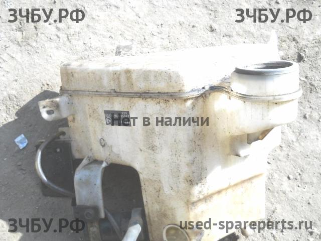 Toyota Land Cruiser 120 (PRADO) Бачок