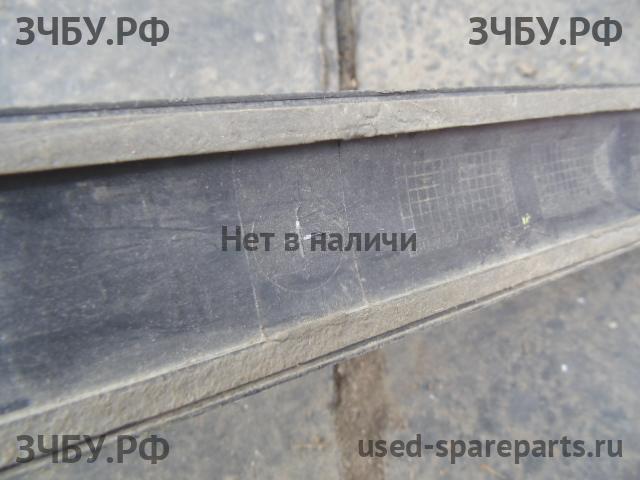 Volkswagen Golf 5 Молдинг двери