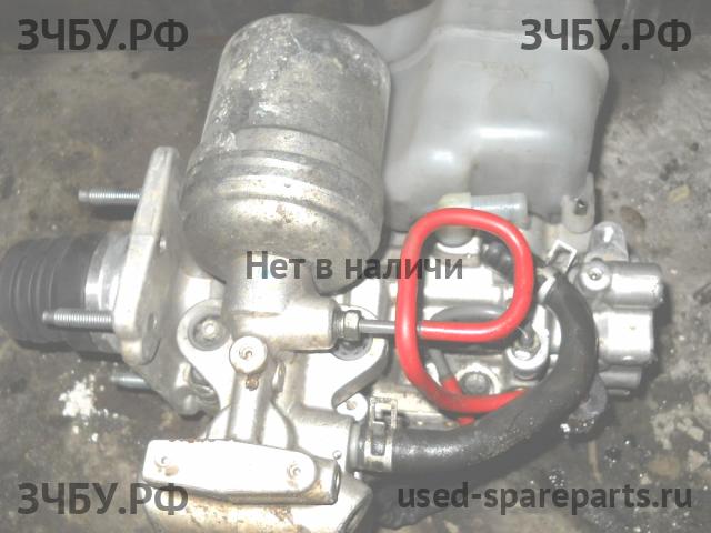Toyota Land Cruiser 120 (PRADO) Блок ABS (насос)