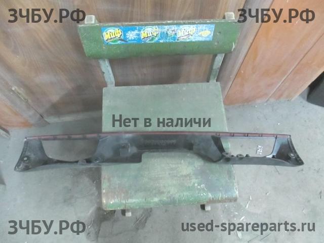 Определить Определить Накладка заднего бампера