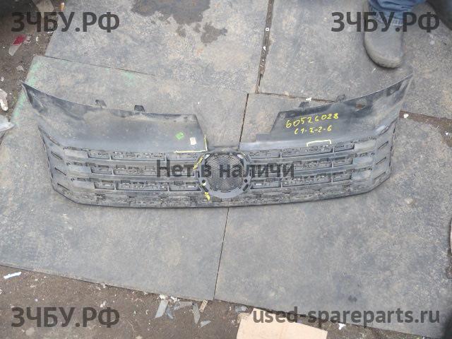 Volkswagen Passat B7 Решетка радиатора