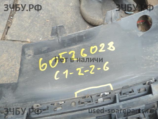 Volkswagen Passat B7 Решетка радиатора