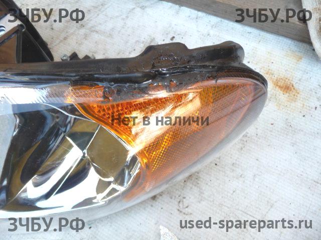 Chrysler Voyager/Caravan 4 Фара левая