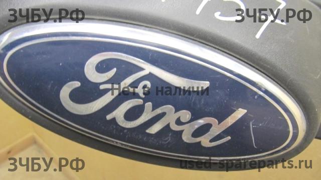 Ford Focus 3 Решетка радиатора
