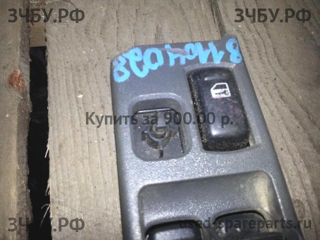 Mitsubishi Pajero/Montero Sport 1 (K9) Кнопка стеклоподъемника передняя левая (блок)