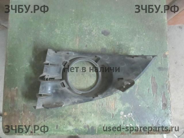 Renault Scenic 2 Рамка противотуманной фары правой