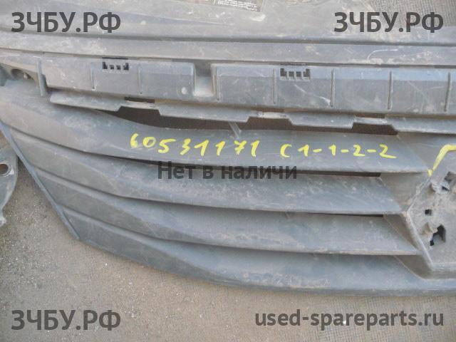 Renault Logan 1 Решетка радиатора