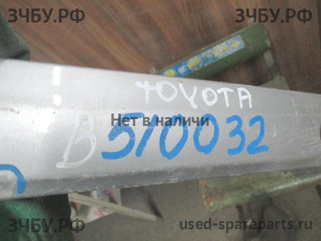 Toyota Corolla (E14 - E15) Накладка на крышку багажника