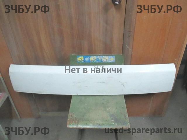 Mitsubishi Pajero/Montero Sport 2 (KH) Накладка на дверь багажника