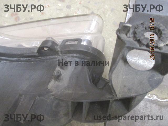 Citroen C3 (2) Фара правая