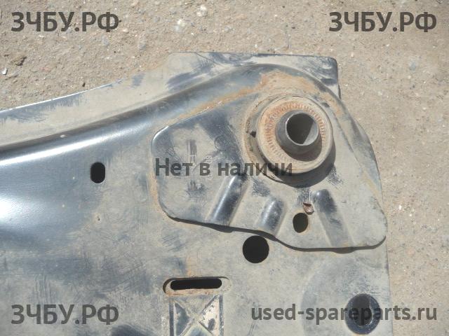Nissan Note 1 (E11) Балка передняя подмоторная