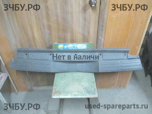 Mitsubishi Pajero/Montero 4 Накладка заднего бампера