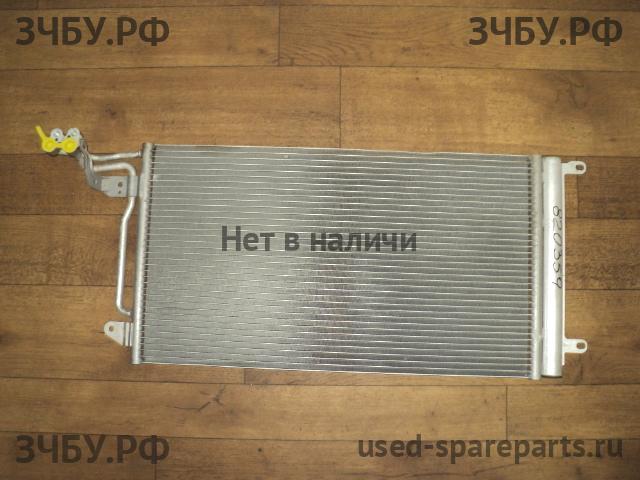 Audi A1 [8X] Радиатор кондиционера