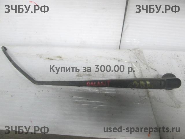 Mitsubishi Galant 7 (E5) Поводок стеклоочистителя задний
