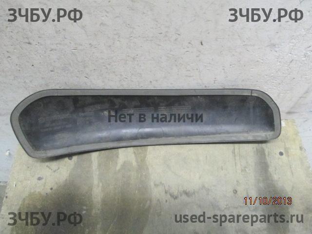 Suzuki SX4 (1) Накладка переднего бампера