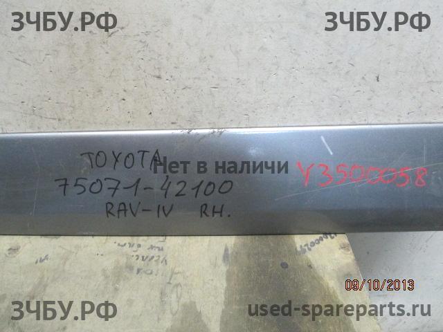 Toyota RAV 4 (2) Молдинг двери передней правой