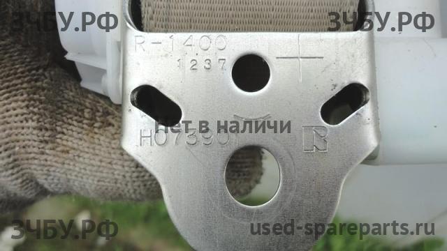Toyota RAV 4 (3) Ремень безопасности