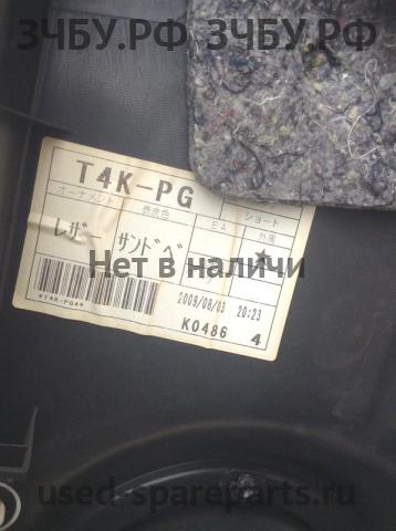 Toyota RAV 4 (3) Обшивка двери задней левой
