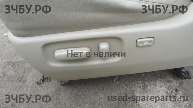 Toyota RAV 4 (3) Сиденья (комплект)