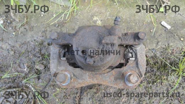 Toyota RAV 4 (3) Суппорт передний правый (в сборе со скобой)