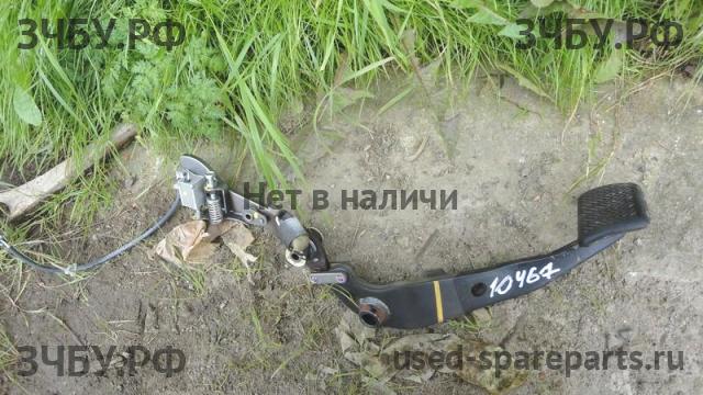 Toyota RAV 4 (3) Педаль тормоза
