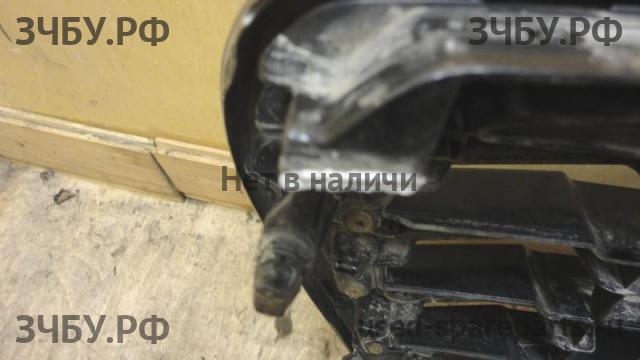 Toyota Land Cruiser 200 Решетка радиатора