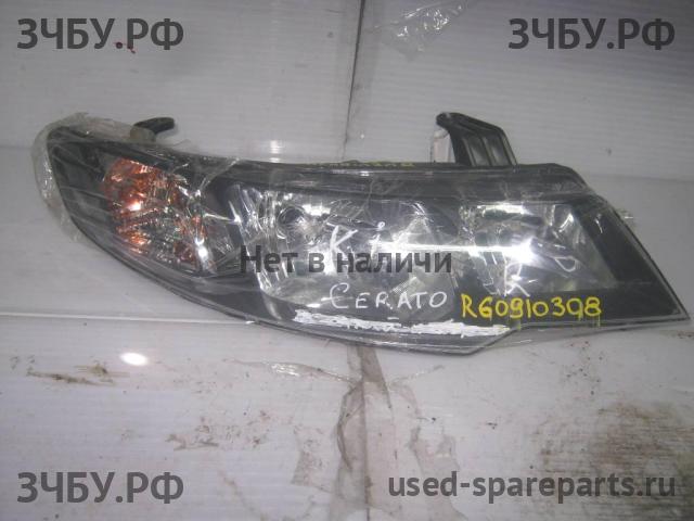 KIA Cerato 2 Фара правая